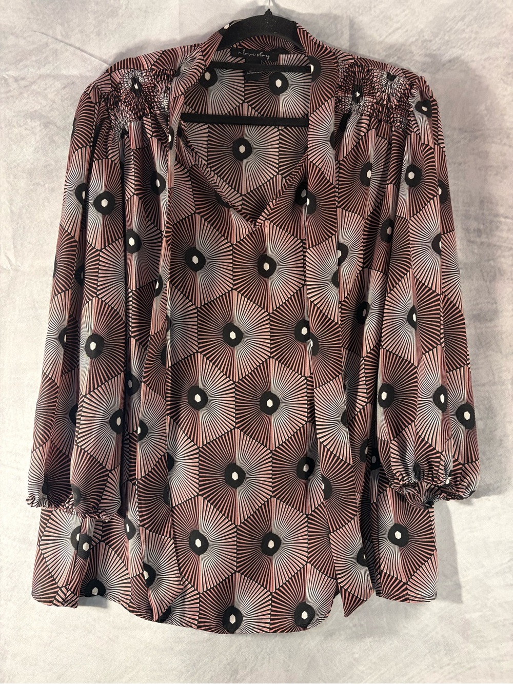 A Love Story Plus Size Geometric Tie Neck Blouse Women’s 2X Pink Black